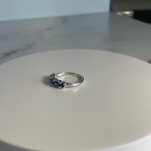 Elegant Silver and Blue Sapphire Gemstone Ring